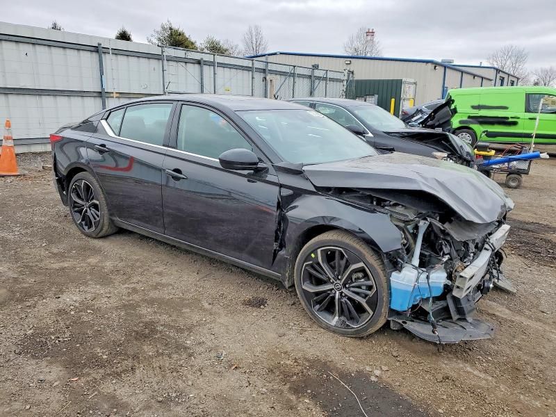 2024 Nissan Altima sr