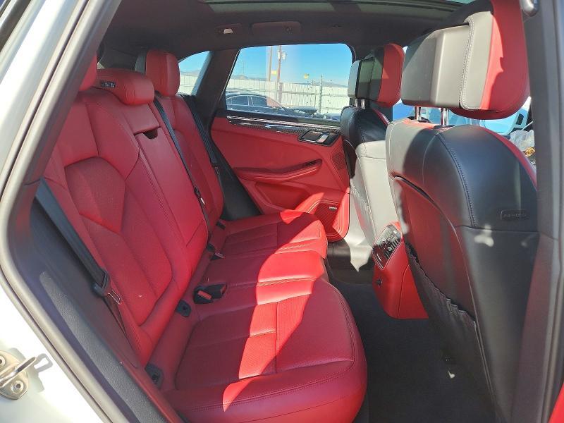 2015 Porsche Macan s