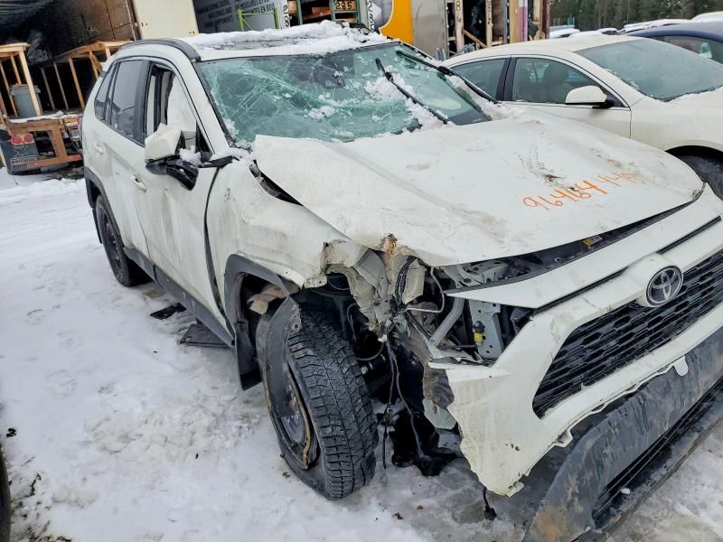 2022 Toyota Rav4 xle