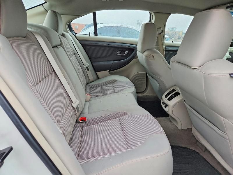 2010 Ford Taurus sel