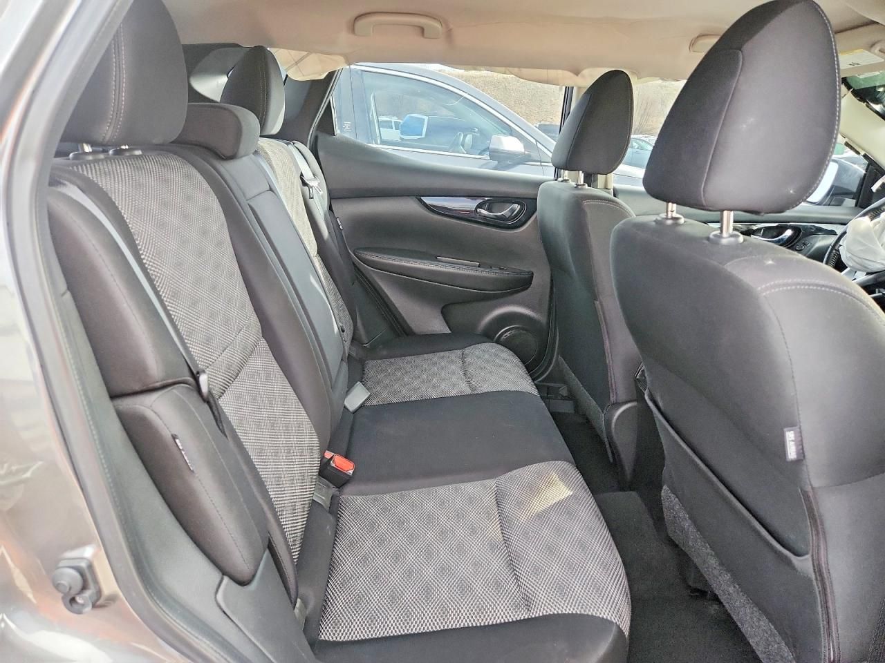 2021 Nissan Rogue Sport sv