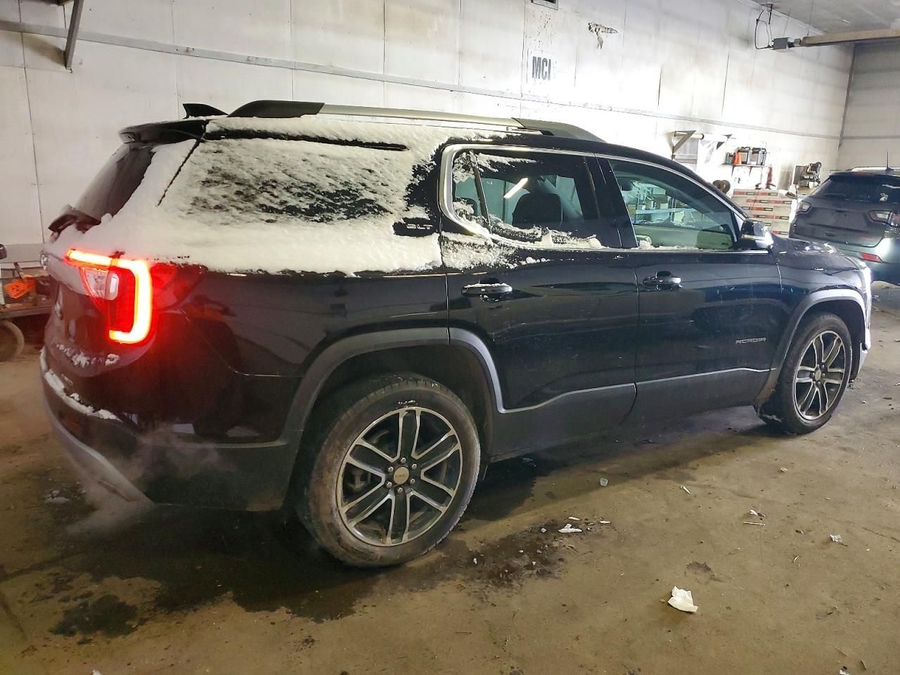 2023 GMC Acadia slt