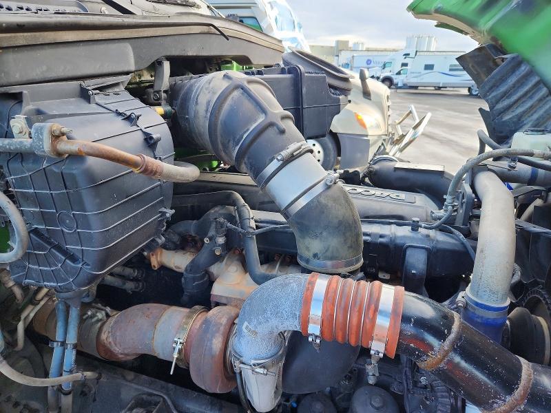 2017 Kenworth T680 Semi Truck