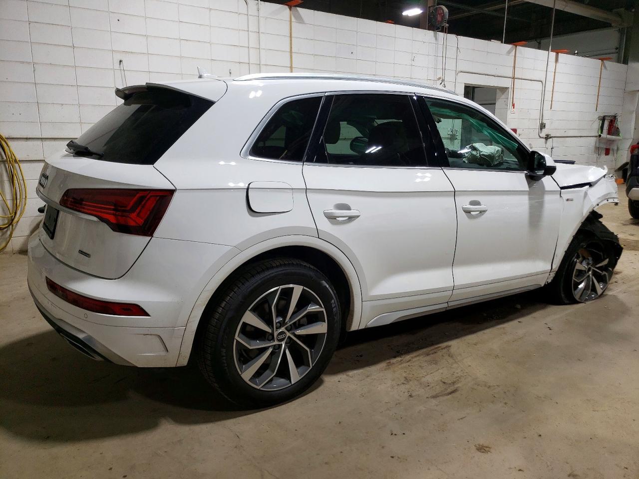 2022 Audi Q5 Premium Plus 45