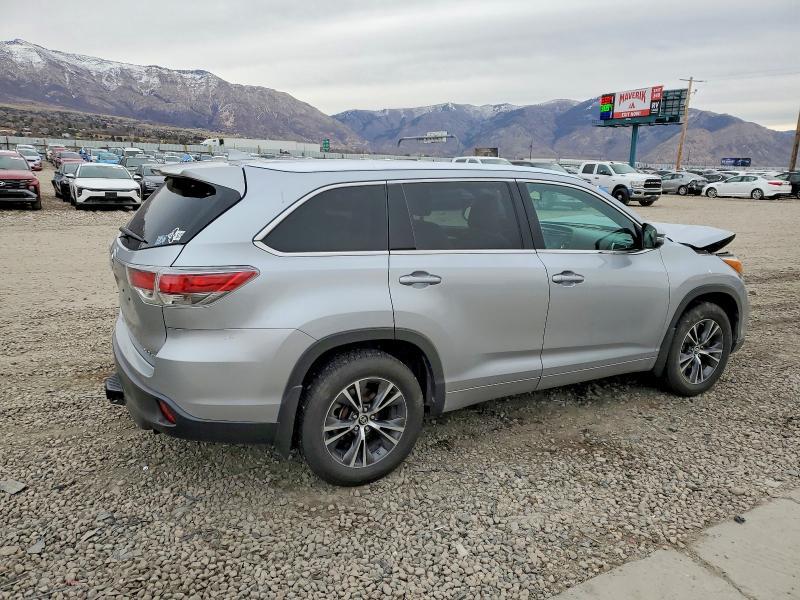 2016 Toyota Highlander xle