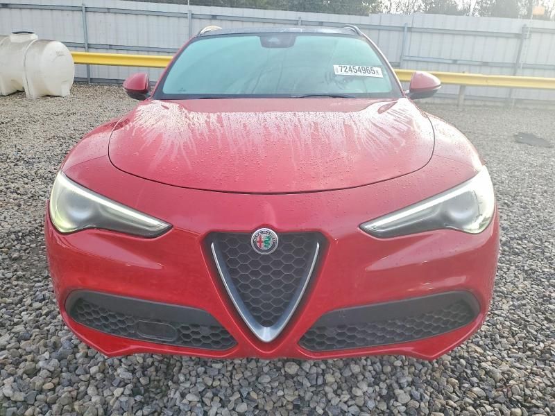 2018 Alfa Romeo Stelvio ti Sport