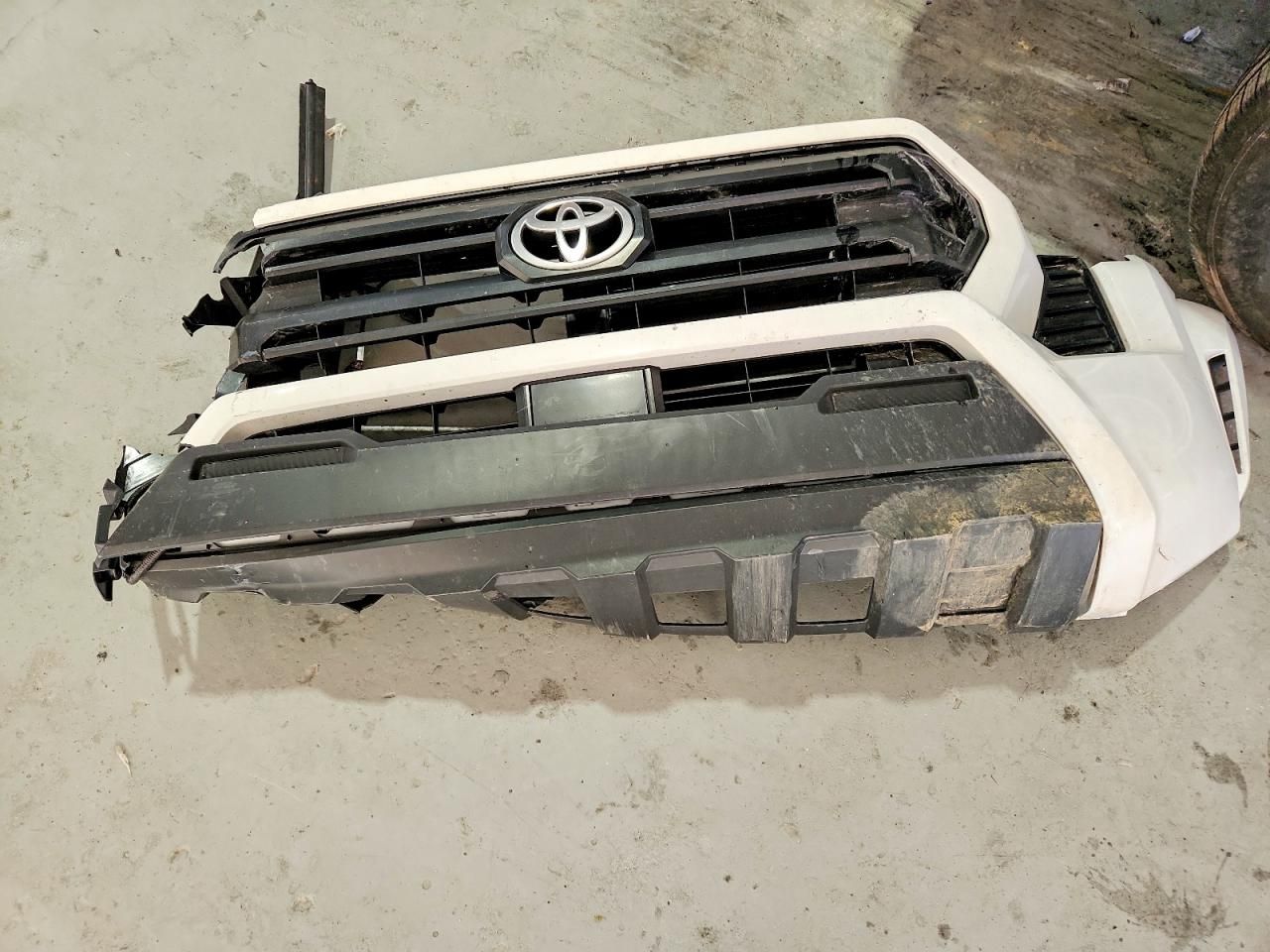 2025 Toyota Tacoma Xtracab