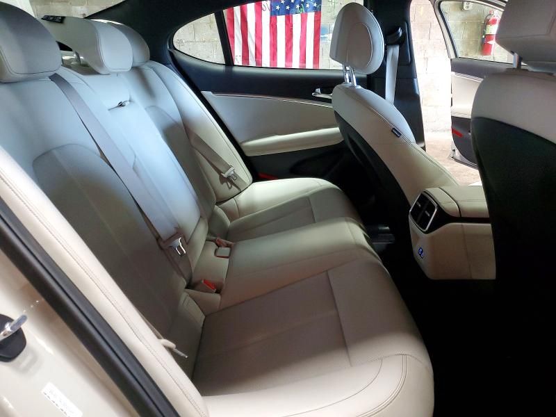 2025 Genesis G70 Base