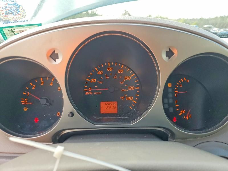 2003 Nissan Altima Base