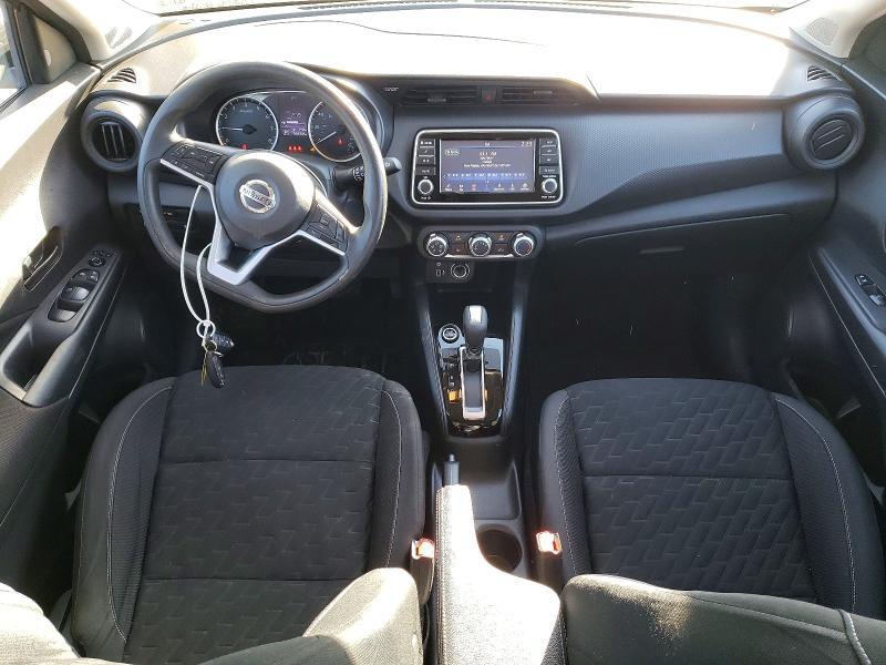 2021 Nissan Kicks s