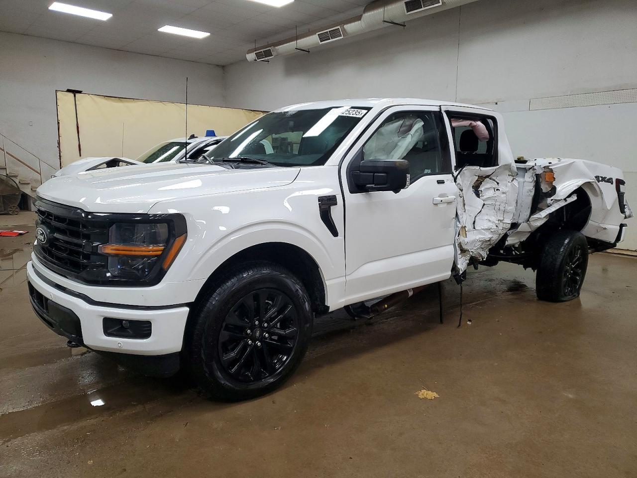 2025 Ford F150 XLT