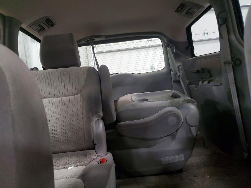 2009 Toyota Sienna ce