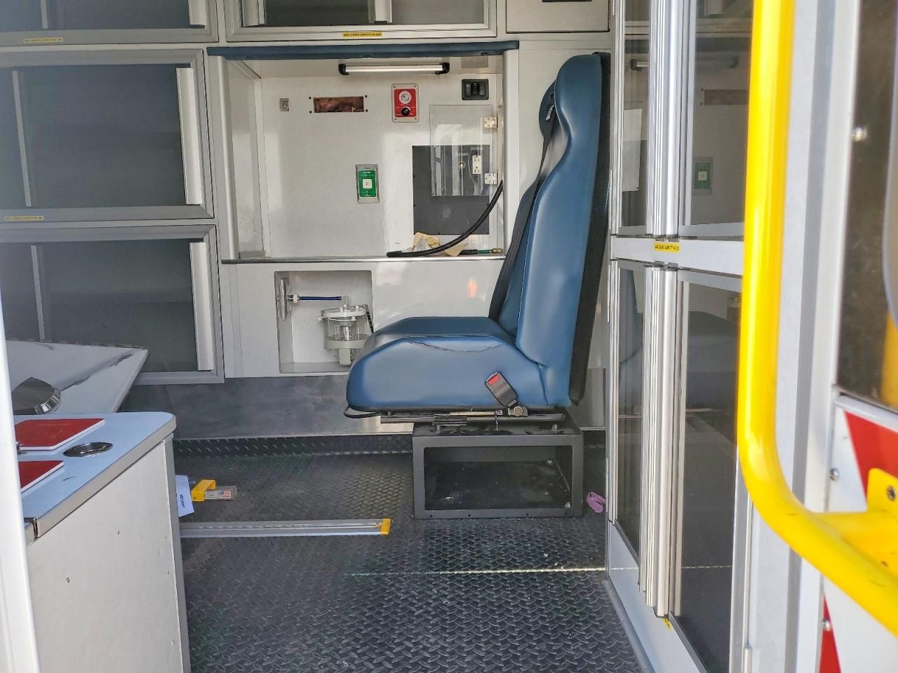 2021 Ford E350 Ambulance