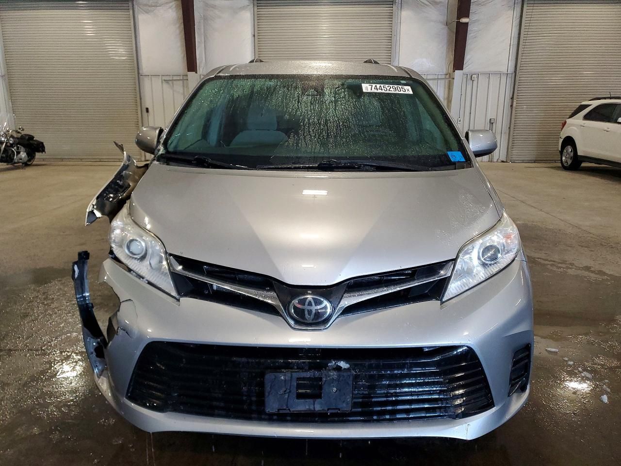 2018 Toyota Sienna le