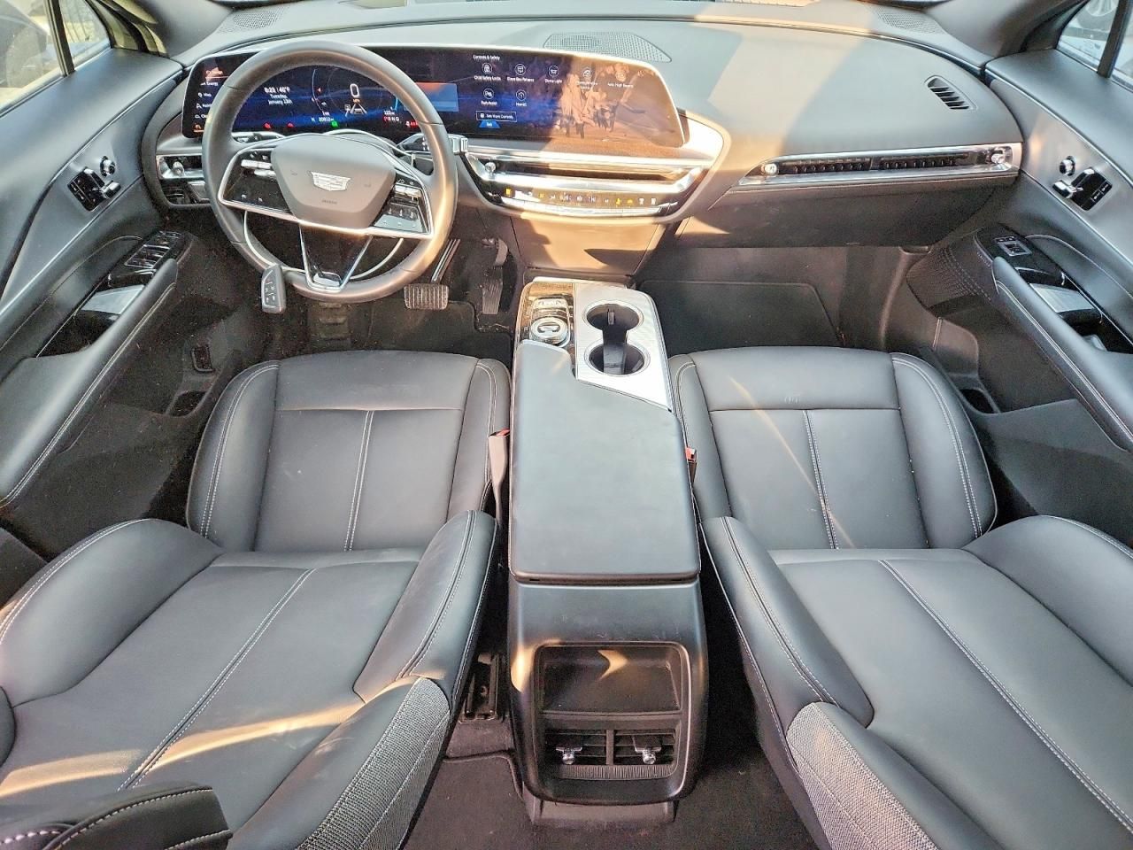 2024 Cadillac Lyriq Tech