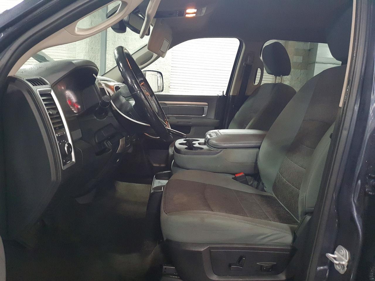 2017 Dodge Ram 1500 slt