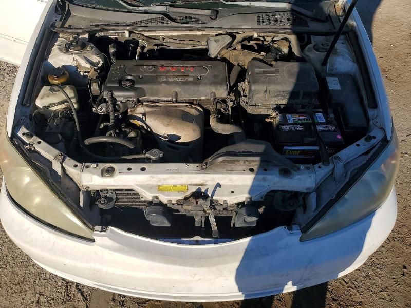2002 Toyota Camry le