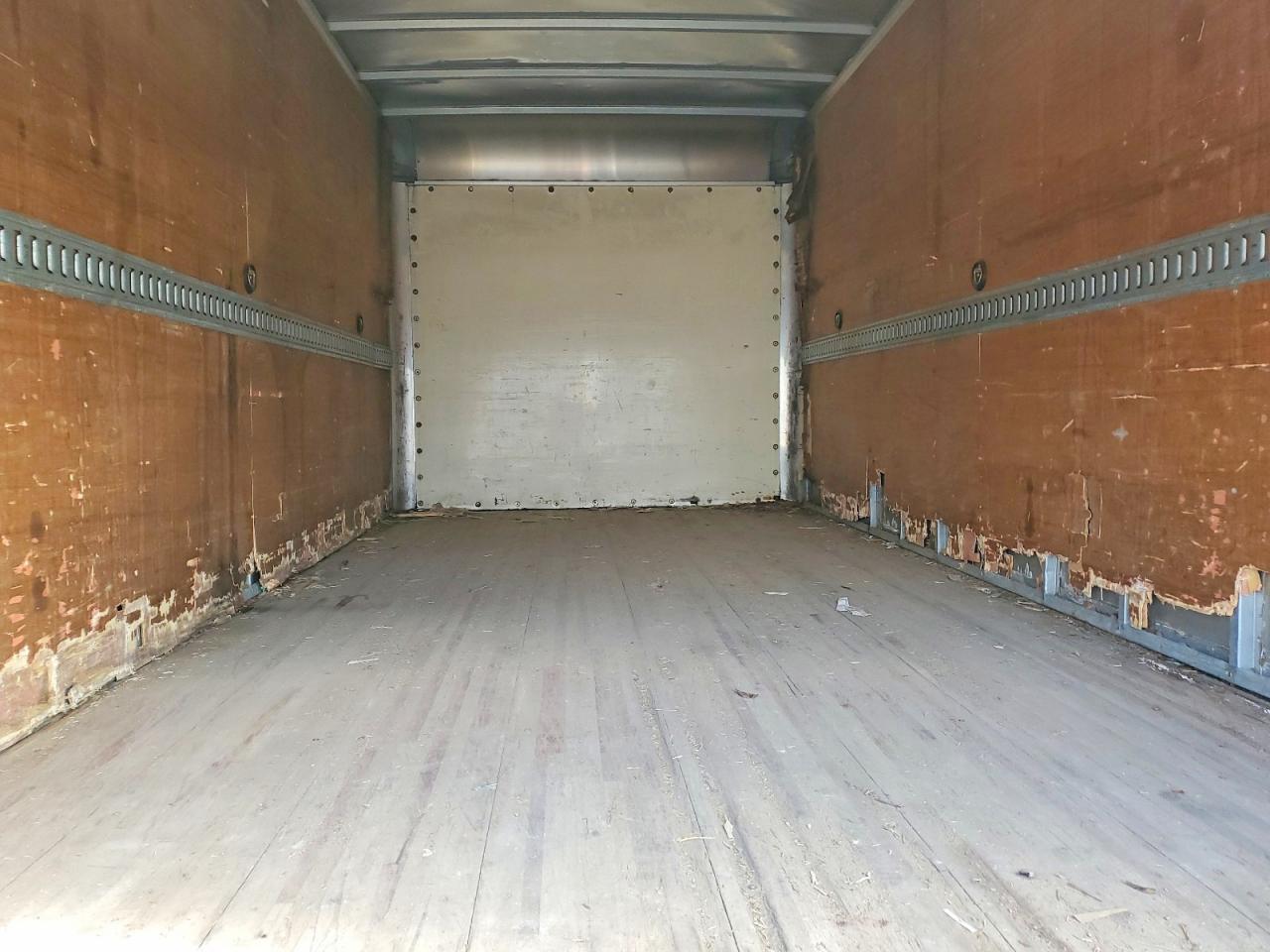 2015 Isuzu NPR HD BOX Truck