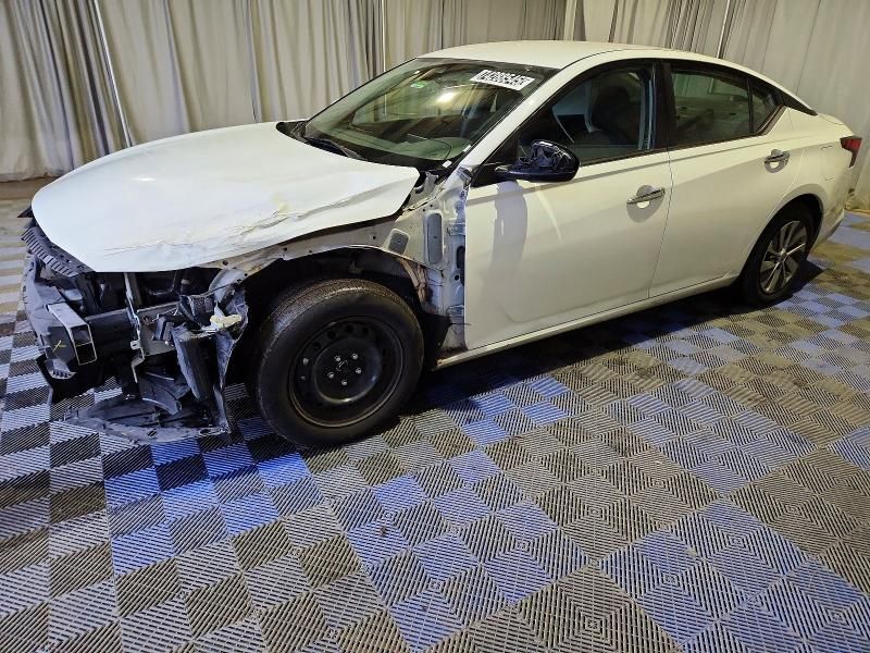 2023 Nissan Altima s