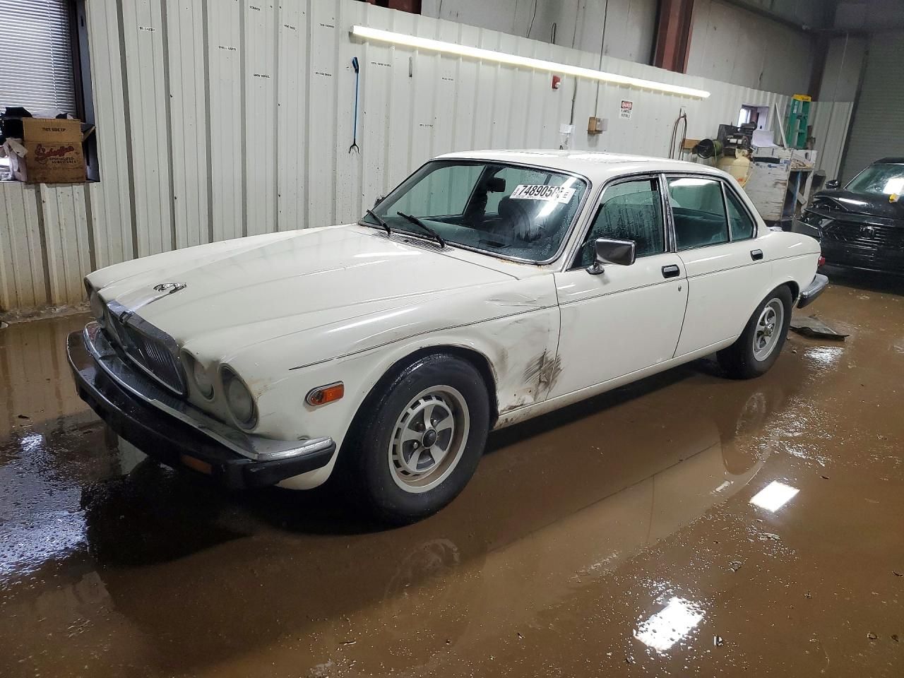 1985 Jaguar XJ6