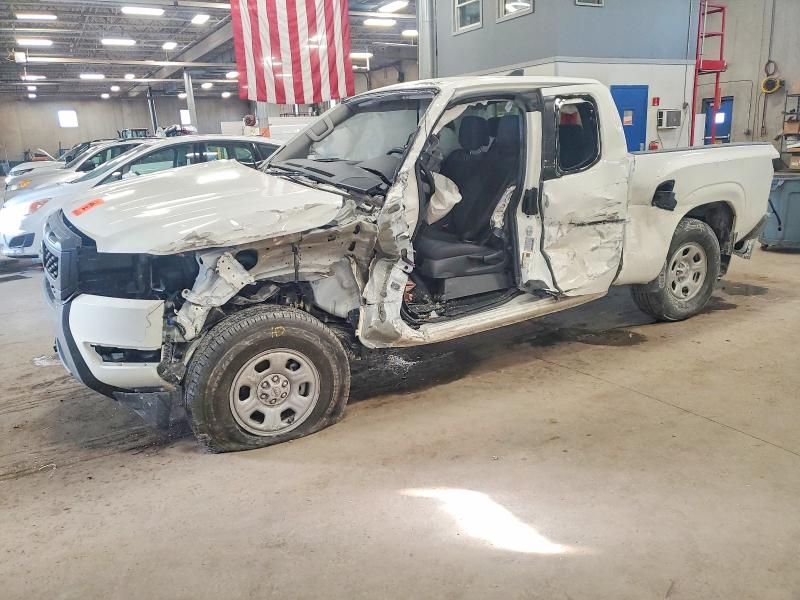 2025 Nissan Frontier s