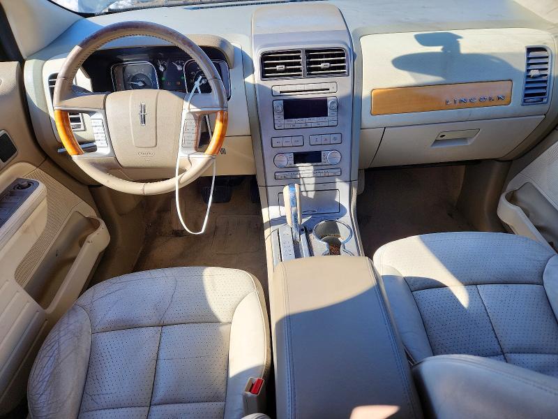 2007 Lincoln Townhouse MKX