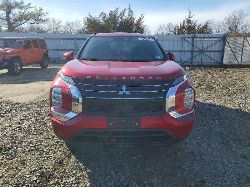2024 Mitsubishi Outlander es