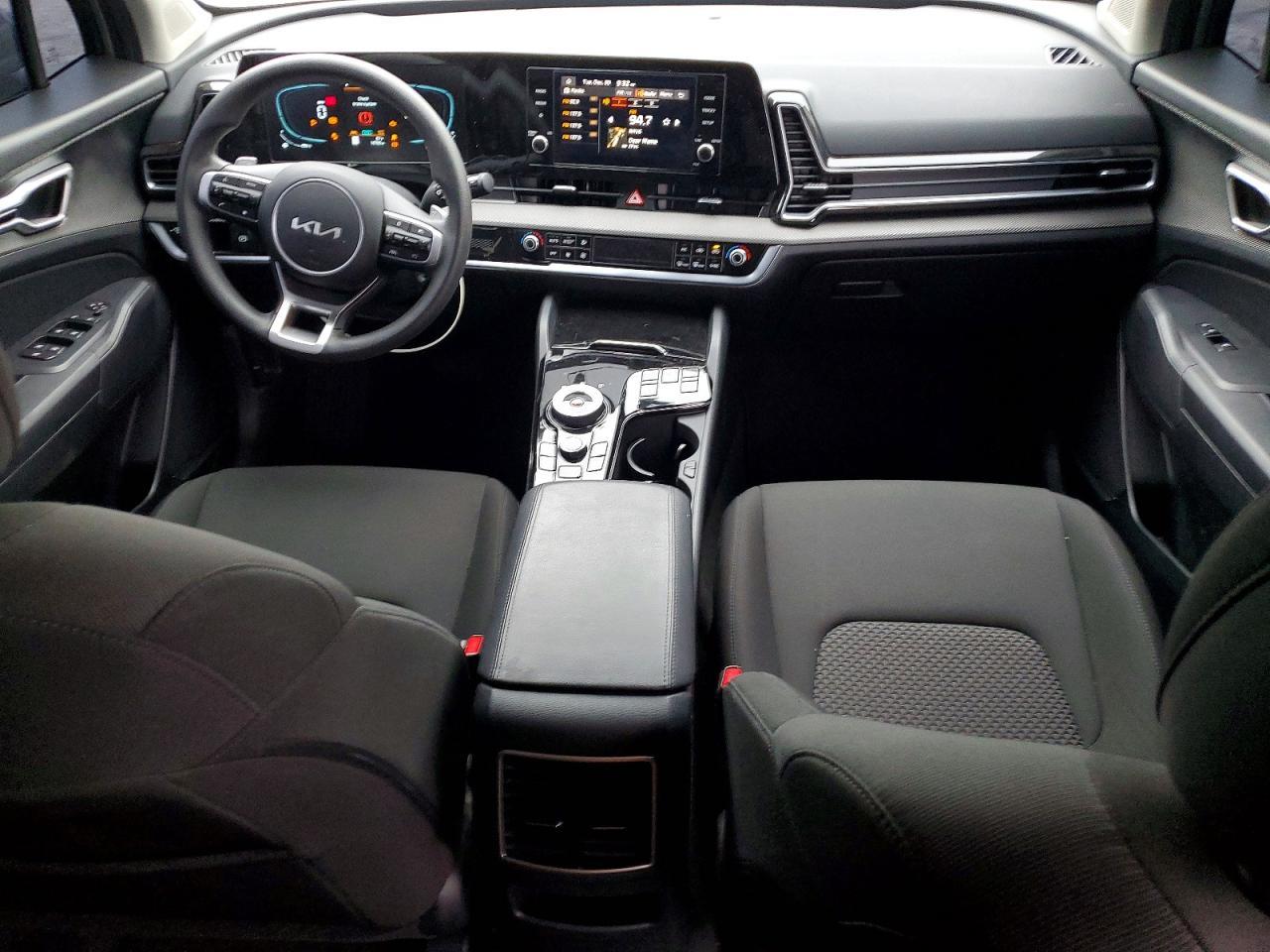 2025 KIA Sportage lx