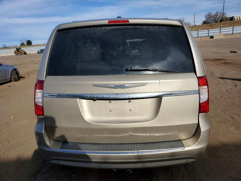 2015 Chrysler Town & Country Touring