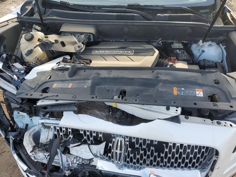 2019 Lincoln Nautilus Black Label