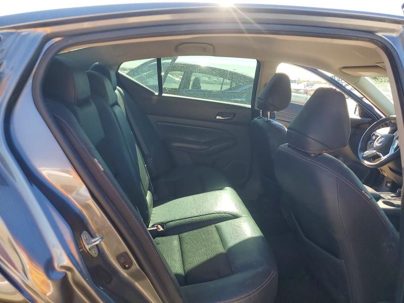 2020 Nissan Altima sr