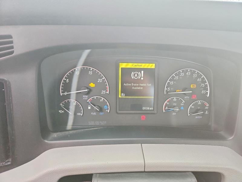 2022 Freigliner 2022 Freightliner Cascadia 116 Semi Truck