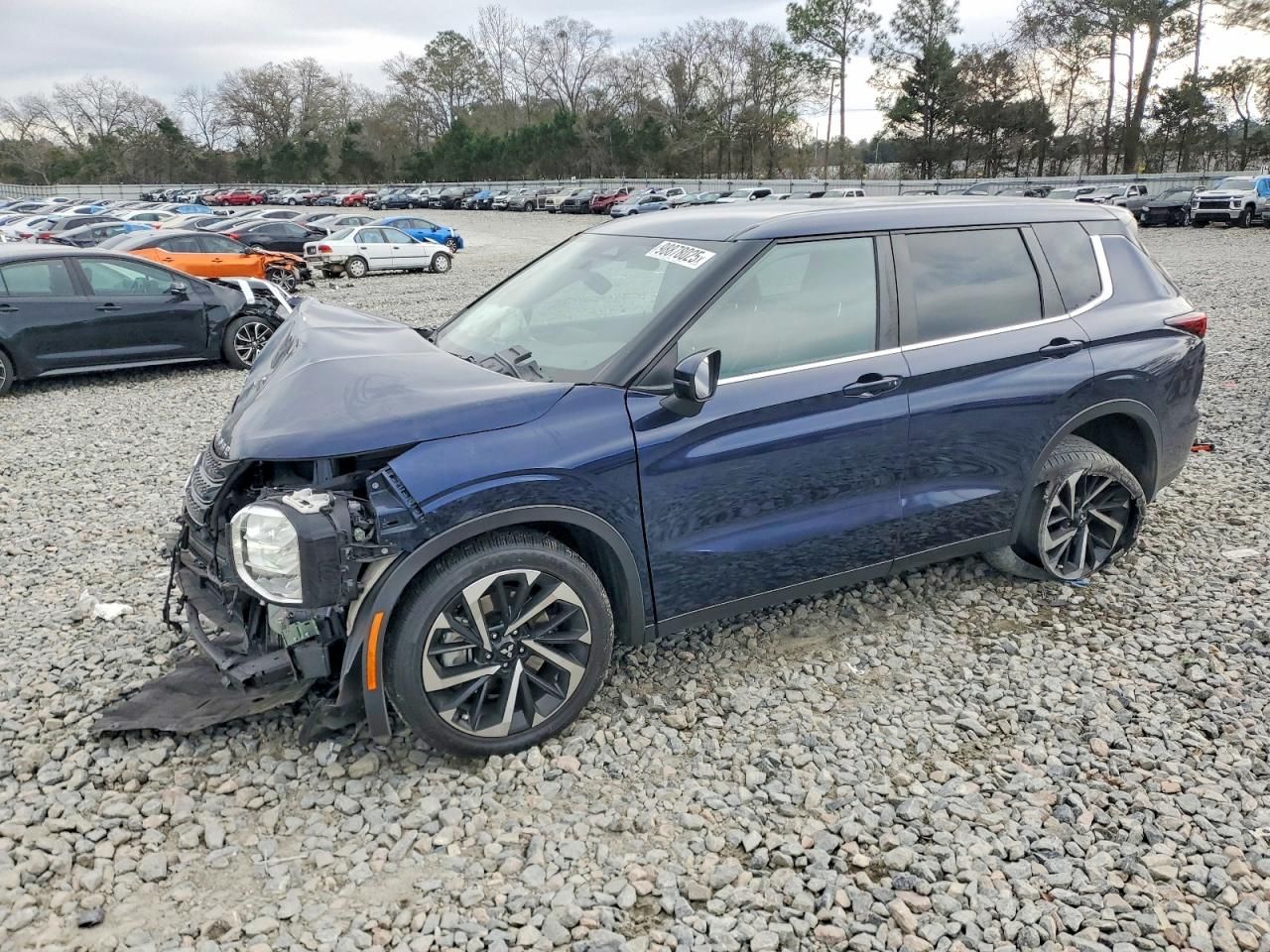 2023 Mitsubishi Outlander se