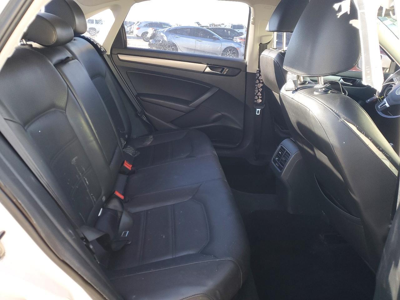 2014 Volkswagen Passat se