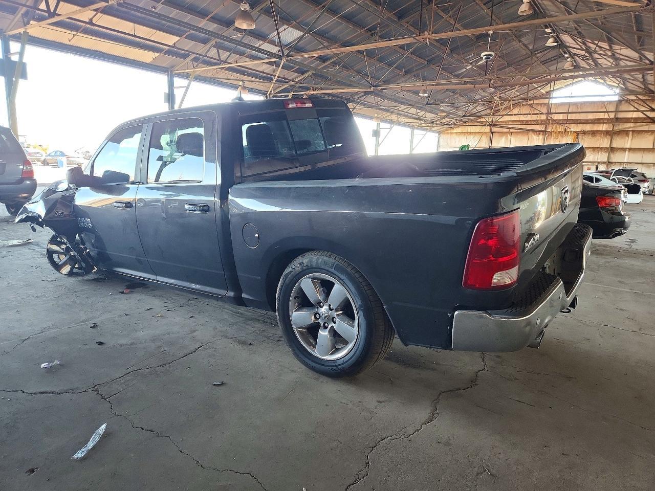 2016 Dodge Ram 1500 slt