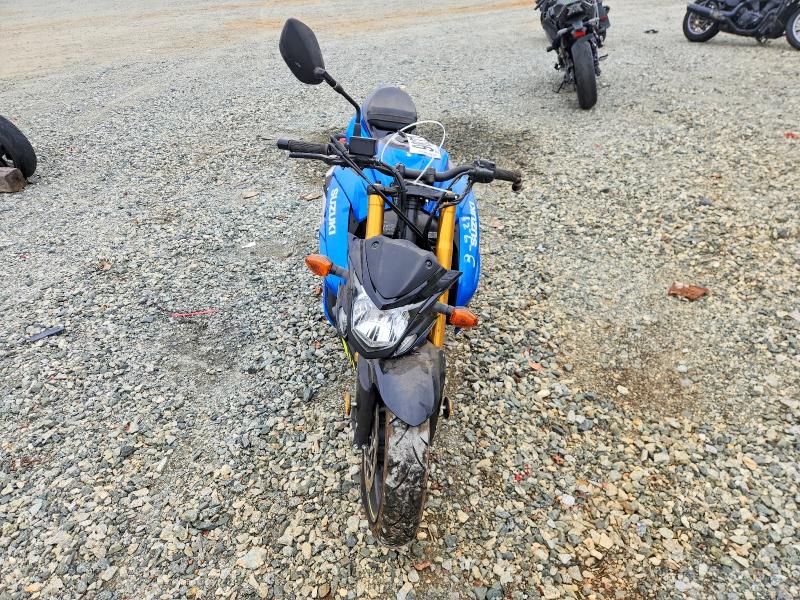 2022 Suzuki GSX-S750 M