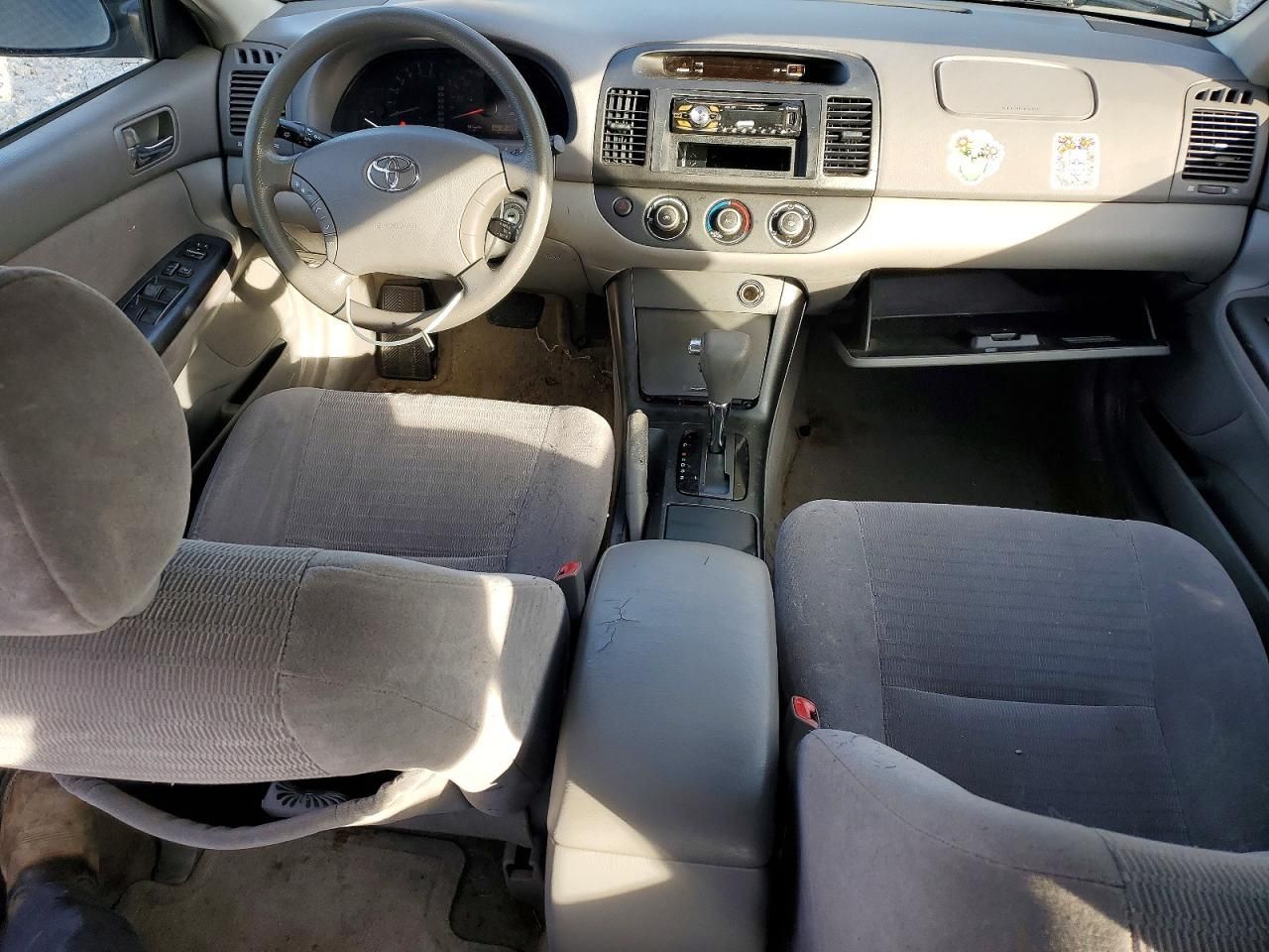 2005 Toyota Camry le