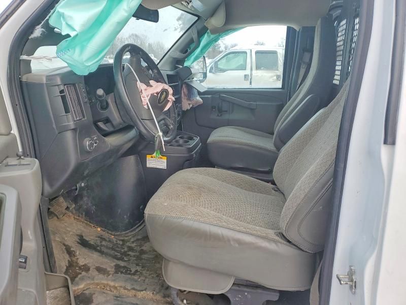 2023 Chevrolet Express G2500