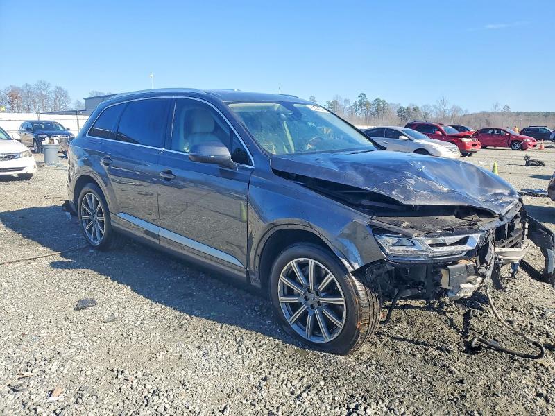 2018 Audi Q7 Premium Plus