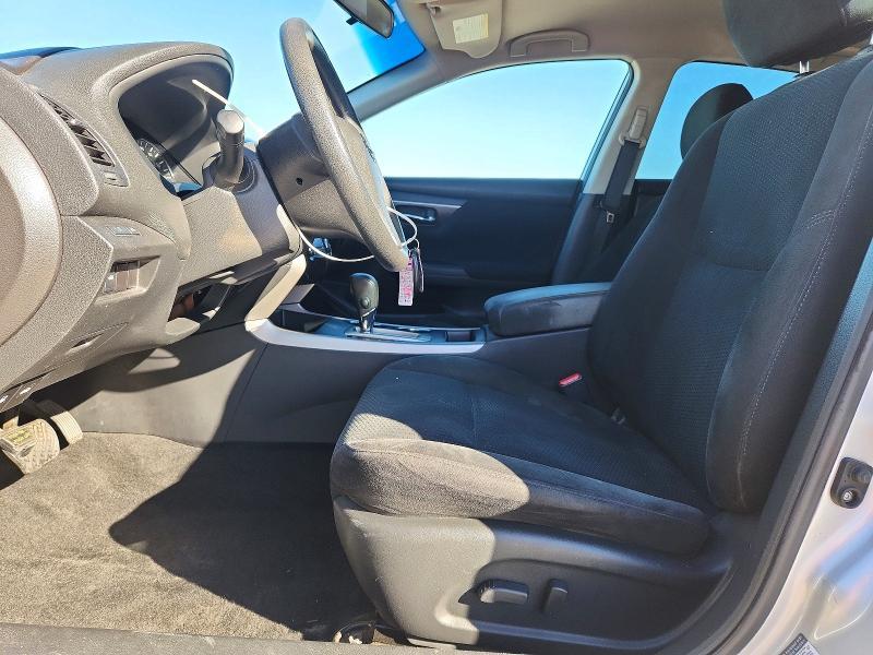 2015 Niss Altima 2.5 s