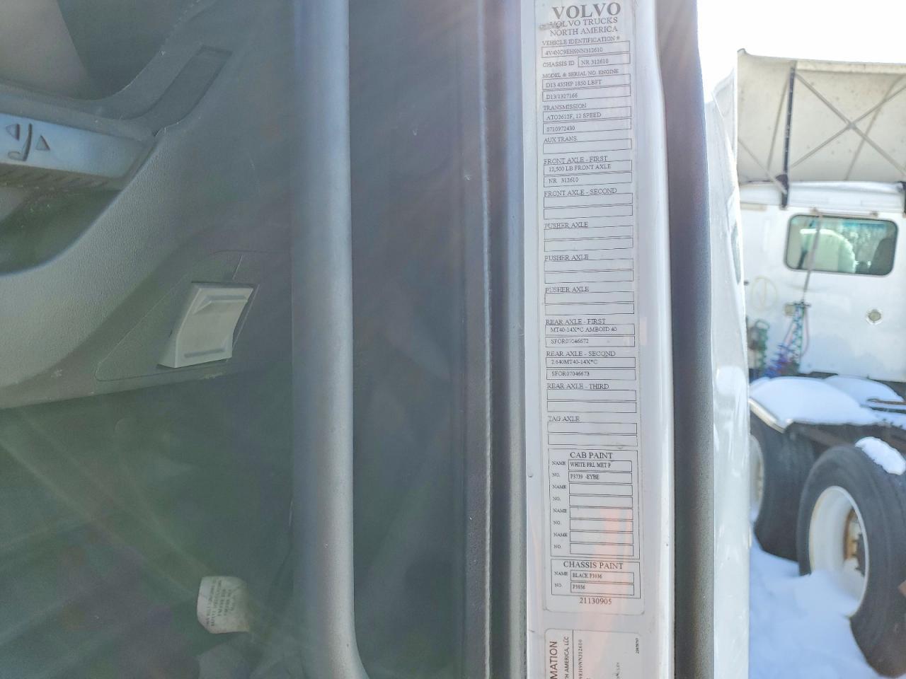 2022 Volv O VNL Semi Truck