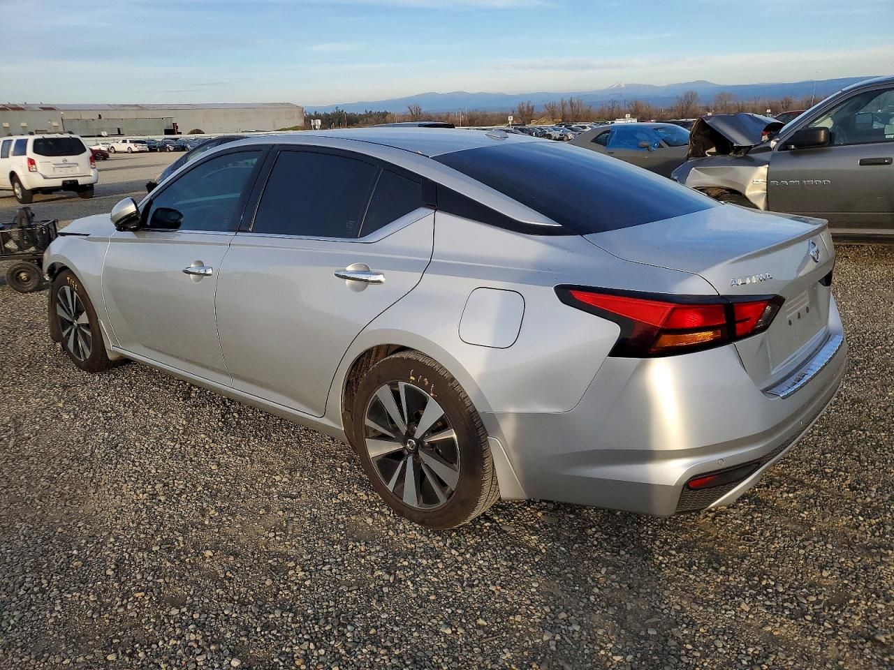 2020 Nissan Altima sv