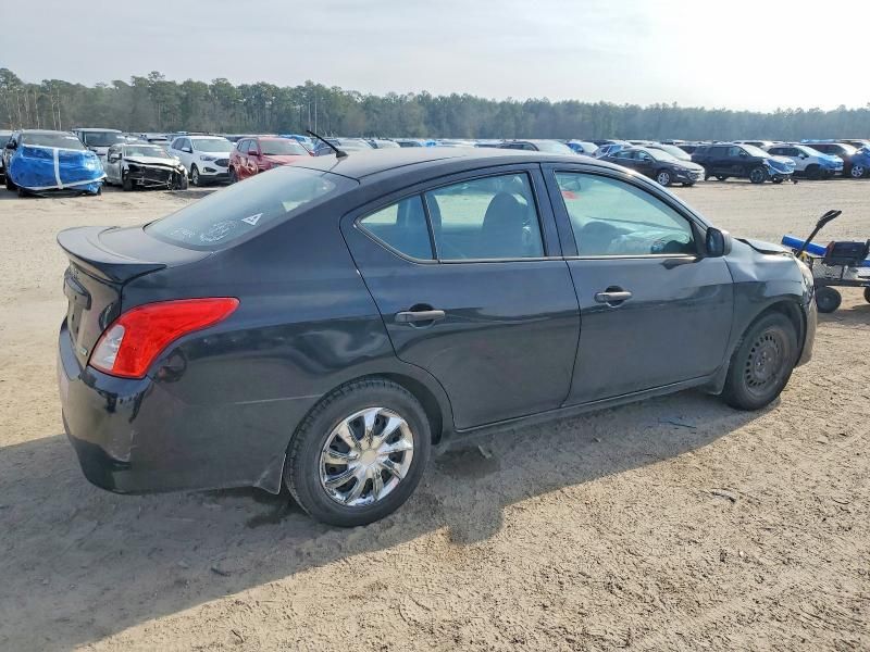 2015 Nissan Versa s