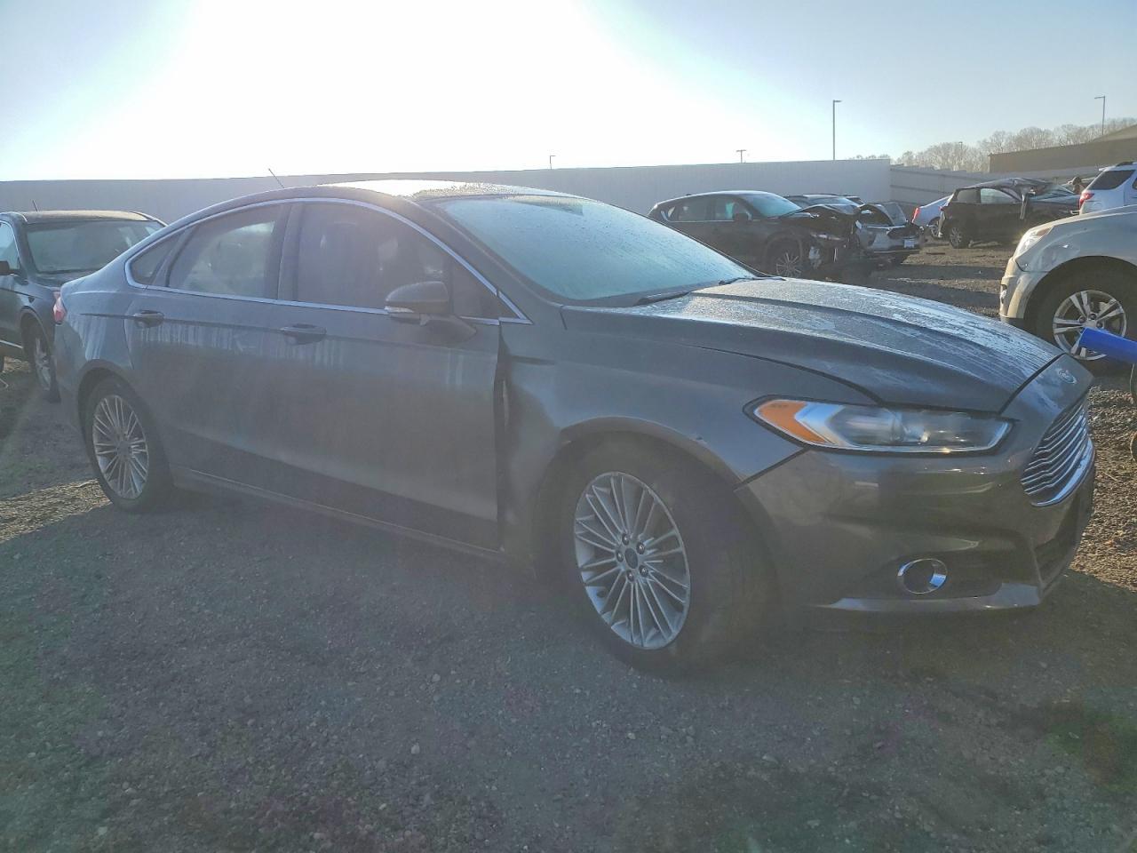 2016 Ford Fusion se