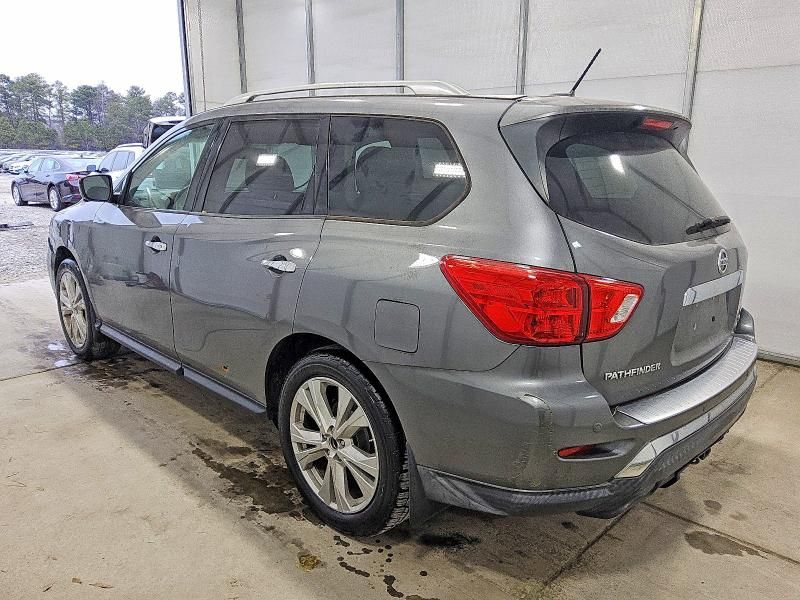 2018 Nissan Pathfinder s