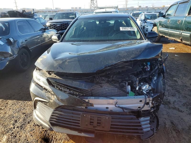 2022 Toyota Camry le