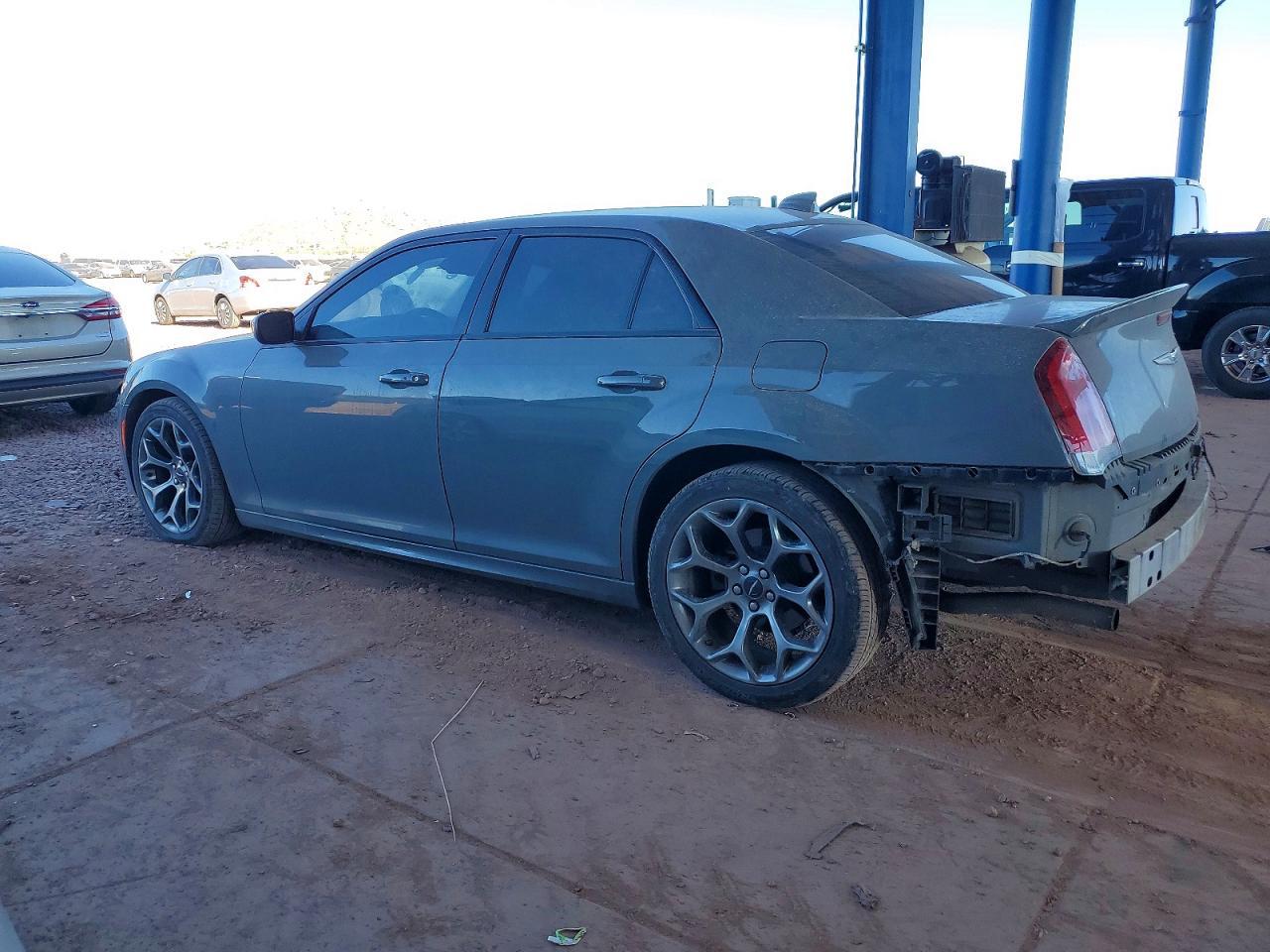 2018 Chrysler 300 s