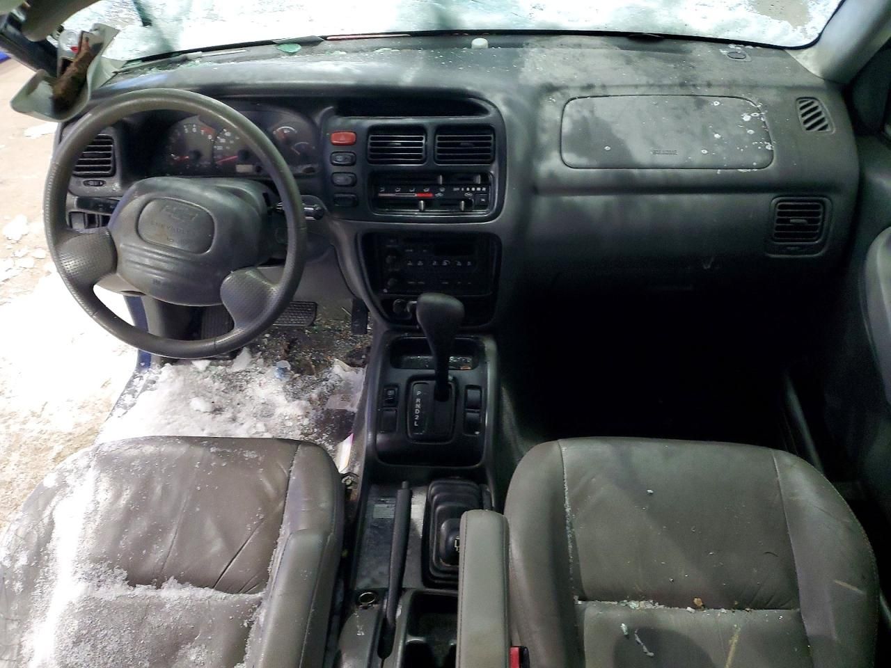 2004 Chevrolet Tracker lt