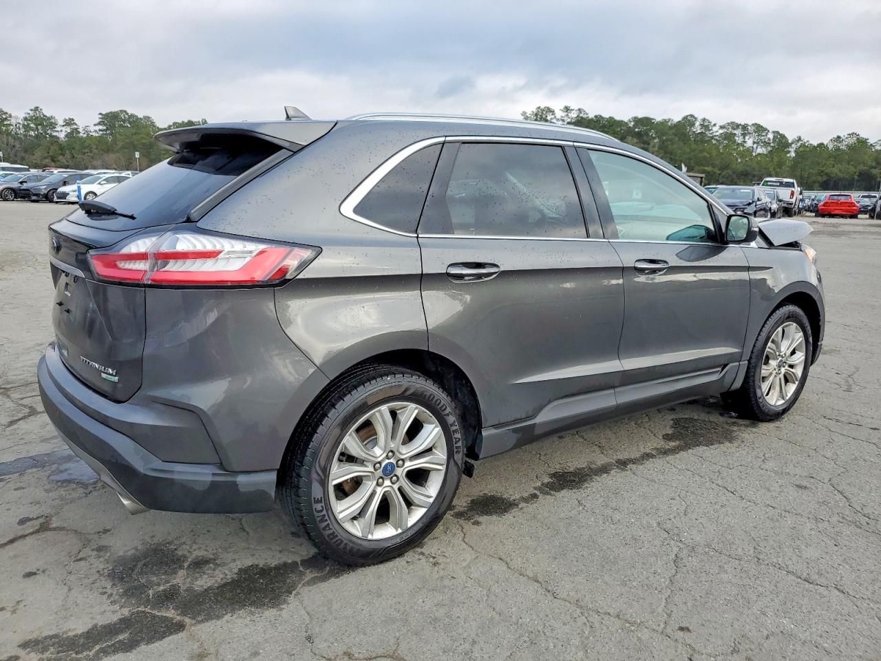 2020 Ford Edge Titanium