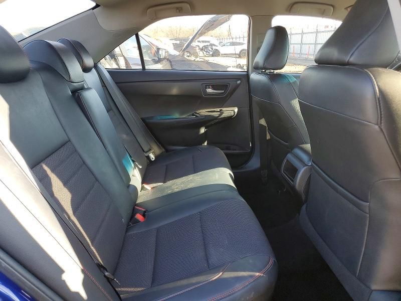 2016 Toyota Camry le